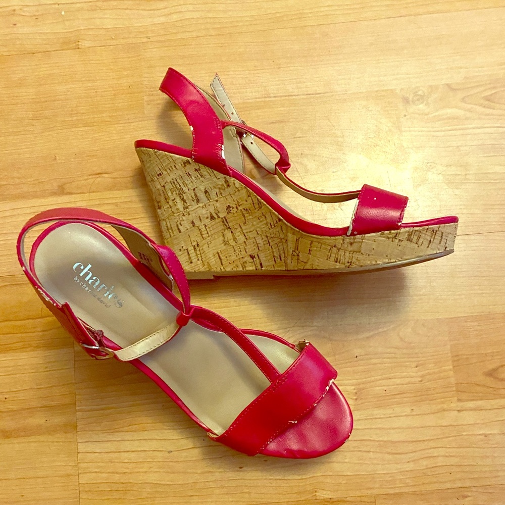 Red wedges